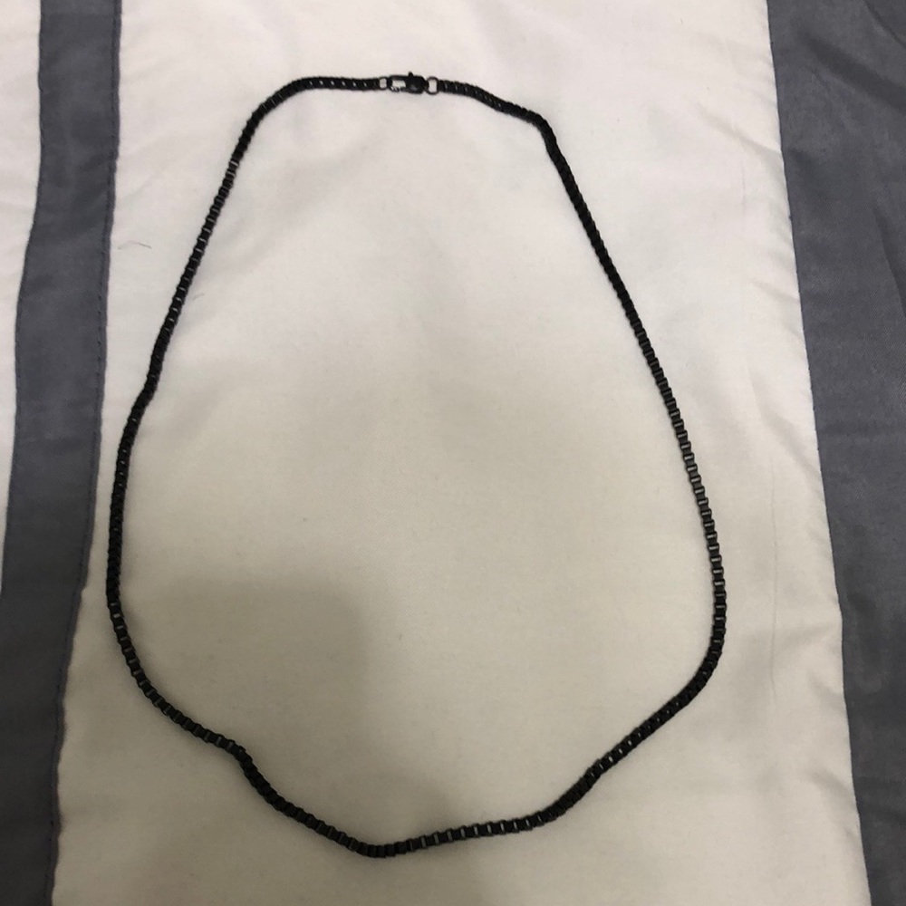2 men chains